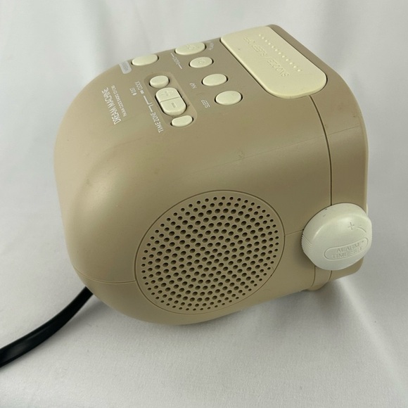 Sony Liv Alarm Clock Dream Machine AM/FM Radio Electric Good Working Condition - Picture 2 of 7